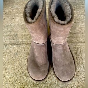 UGG Women's Winter Boots in Taupe